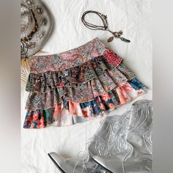 Paisley Print Bohemian Style Mini Skirt | Medium - Picture 2 of 13